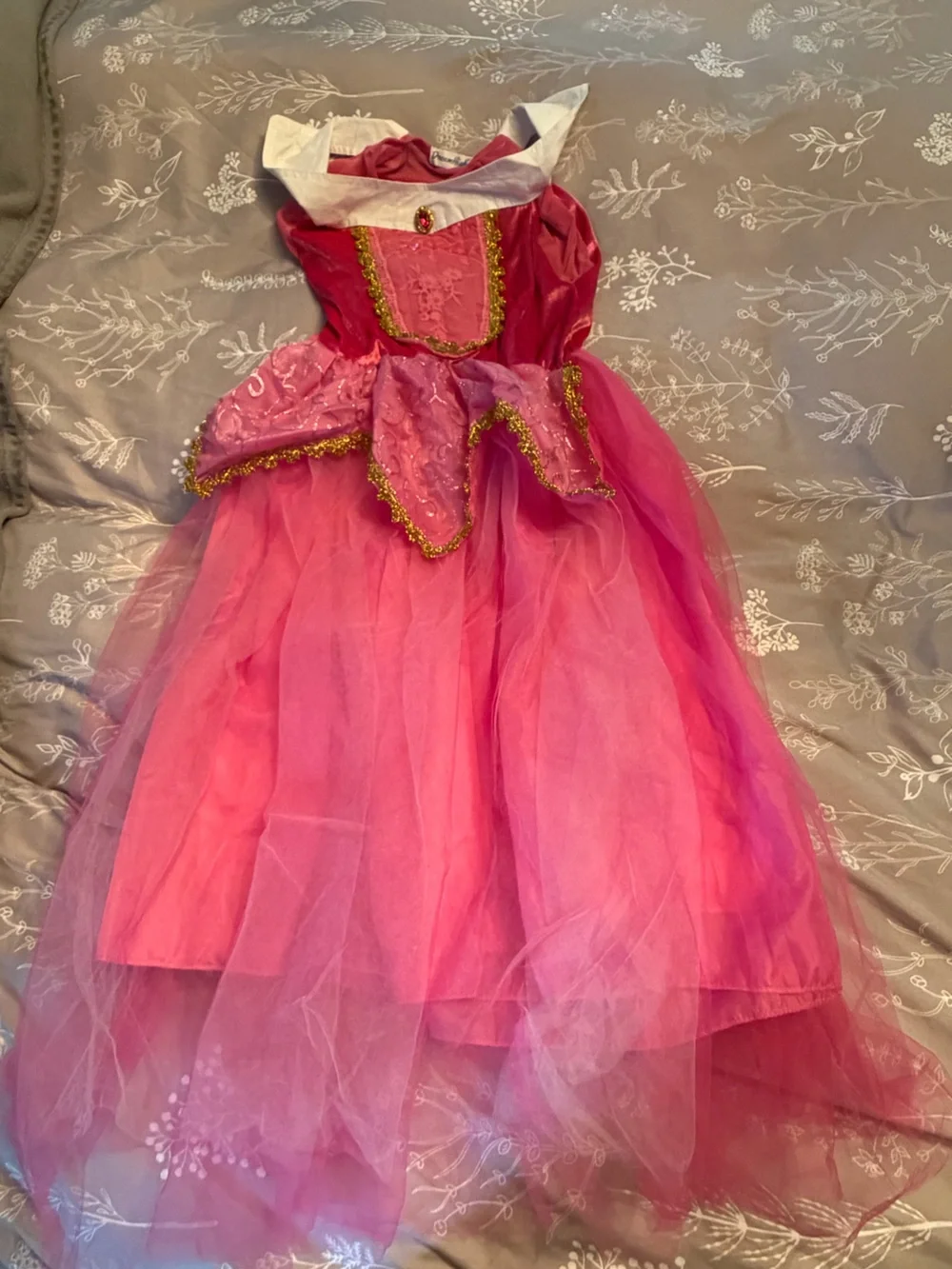 Girls Pink Sleeping Beauty Princess Costume Dress with Gold Trim Size 8 (140)